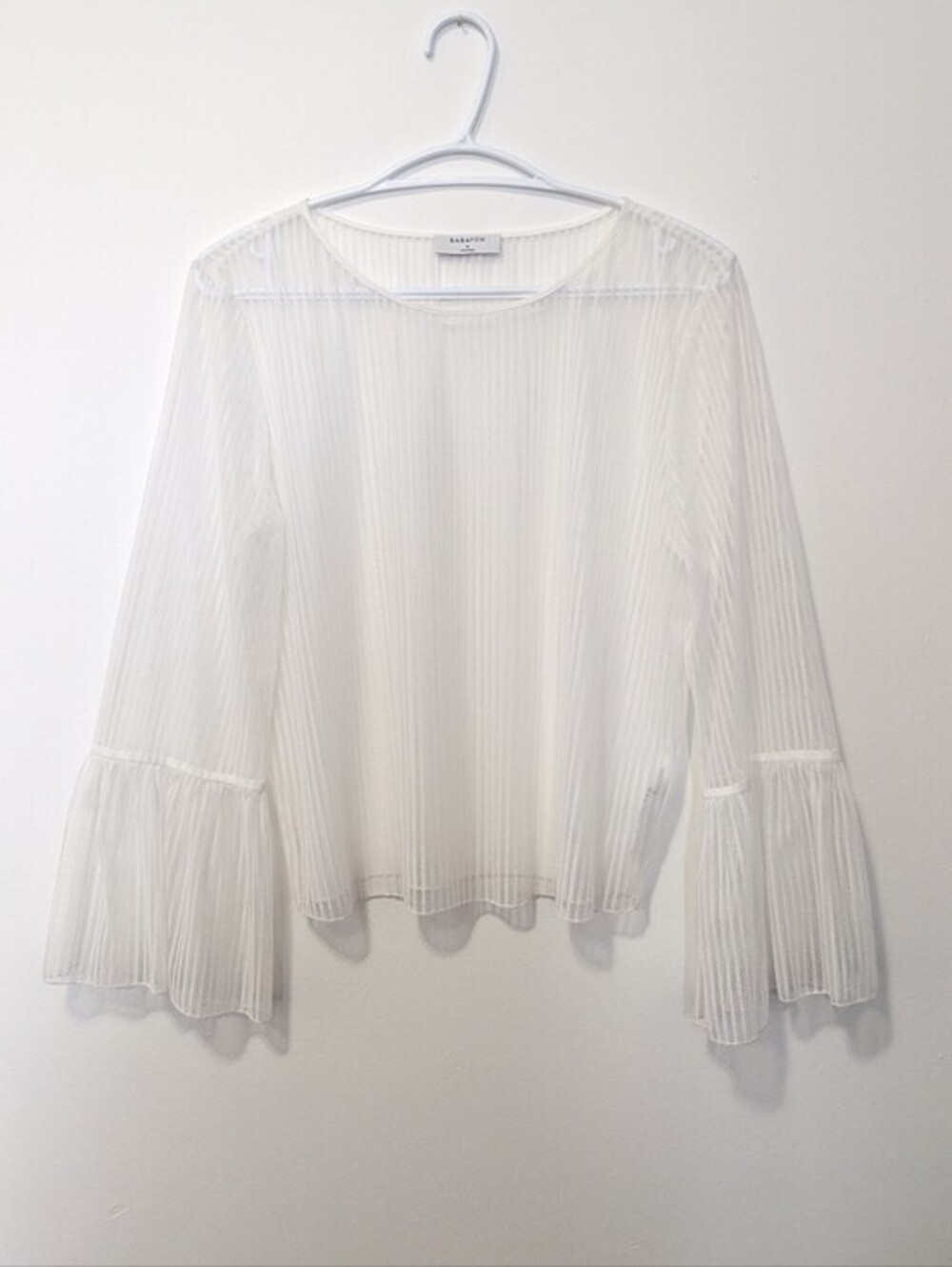 Aritzia Babaton White Ribbed Sheer Mesh Bell Sleeve Blouse Top Y2K Boho Party M